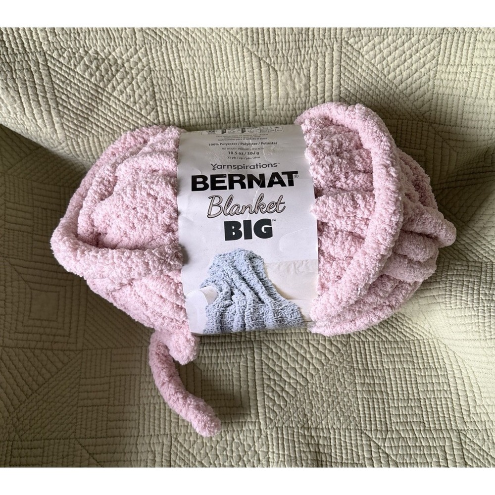 Bernat Blanket Big Yarn Jumbo #51028 Pink Dust 32 Yds Cozy Chenille Style New
